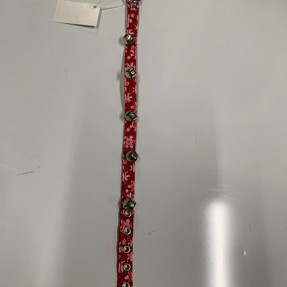 New 9-12 dog cat collar snowflake red white bells sparkle